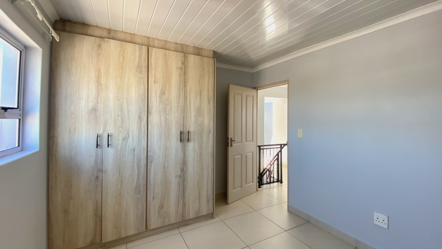 3 Bedroom Property for Sale in Laaiplek Western Cape